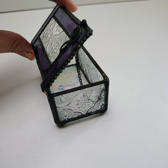 Vintage Art Glass Purple Iridescent Trinket Jewelry Box With Metal‎ Clef Music - Picture 8 of 12